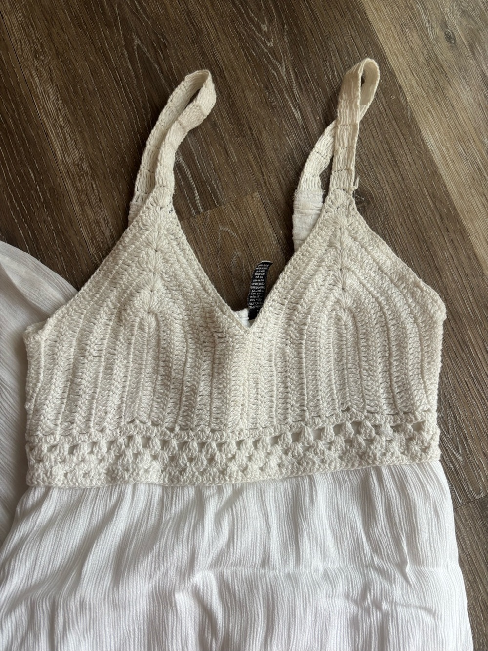 Crochet white maxi dress - Picture 3 of 5